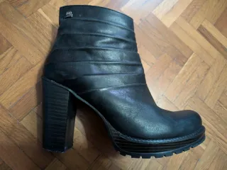 Botines Mustang Plataforma Negros