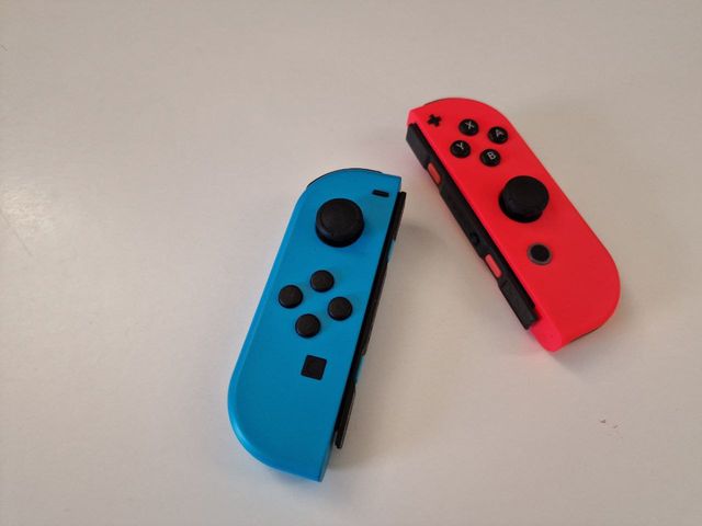 Nintendo Switch OLED Azul/Rojo