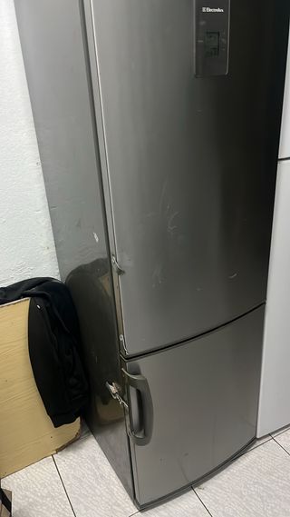 Nevera Congelador Electrolux Gris