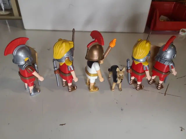 Lote 142. Romanos Playmobil