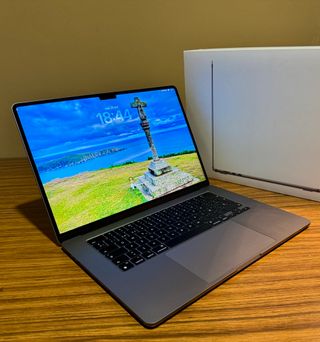 MacBook Air 15” M2 512GB SSD 8GB RAM 2023