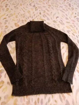 Jersey Mango Lana marrón, Cuello cisne.