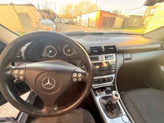 Despiece Mercedes C220 W203 150cv