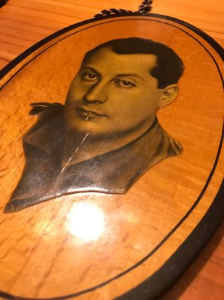 Cuadro madera retrato José Antonio