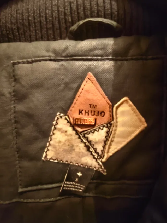 Abrigo Khujo negro hombre.