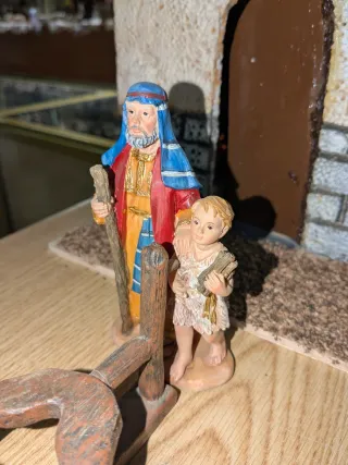 Arado burra marmolina y hebreo con niño