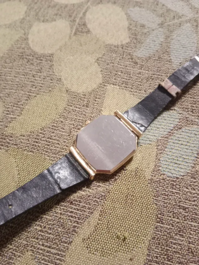 Orologio Seiko Connoisseur in Oro con Cinturino in Pelle Nera