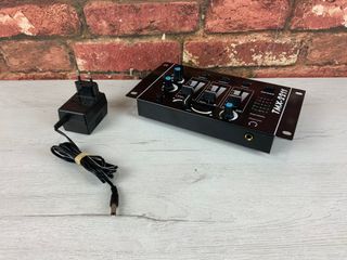 Mesa de Mezclas TMX-2211