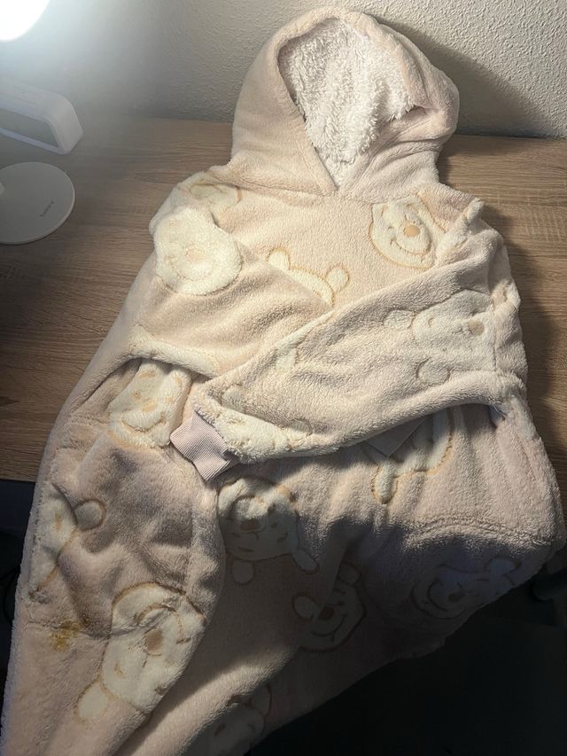 Oodie Winnie Pooh súper gordo y calentito