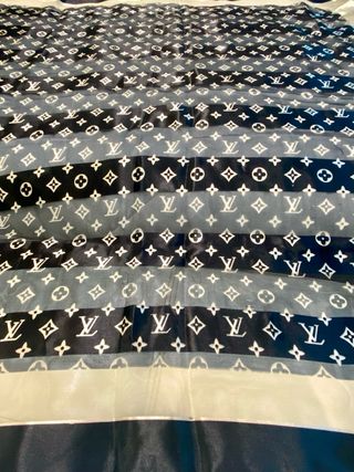 Foulard LV