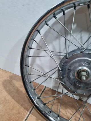 Llanta Mobylette Cady nueva