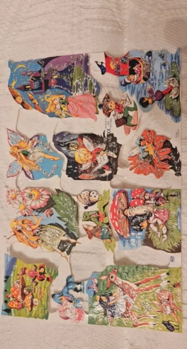 Fumetti infantili con brillantina di fate