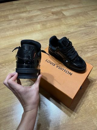 Scarpe Louis Vuitton nere lucide