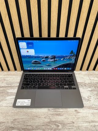 MacBook Air 13" 2020 M1 8gb 256gb SSD