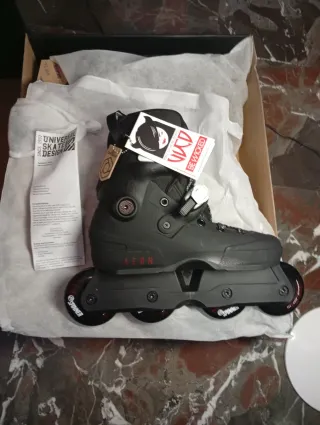 Patines en línea agresivos AEON. USD Aeon 80