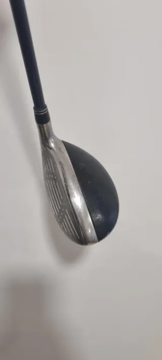 Híbrido 4 Cobra de 23° para Zurdo. Palos de Golf