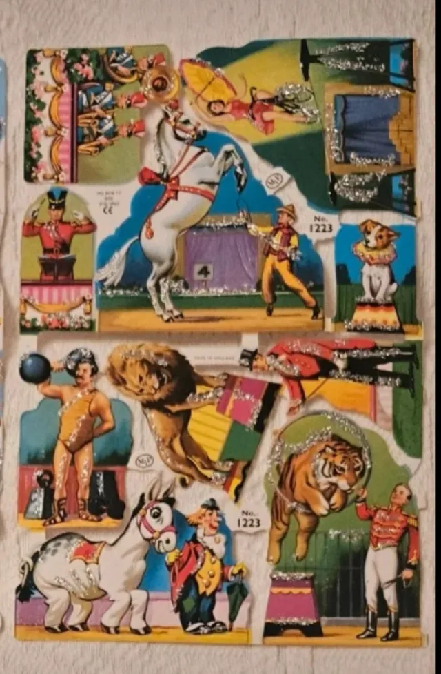 Fumetti infantili con brillantina di animali