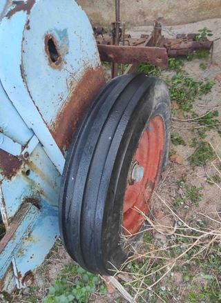 Sembradora Urbon 13 Chorros.