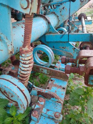 Sembradora Urbon 13 Chorros.