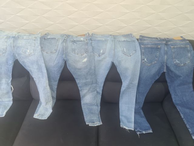 Pantalones vaqueros Bershka desgastados