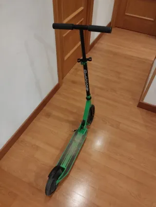 Patinete verde OLSSON