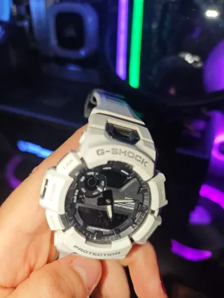 Reloj Casio G-SHOCK Blanco y Negro