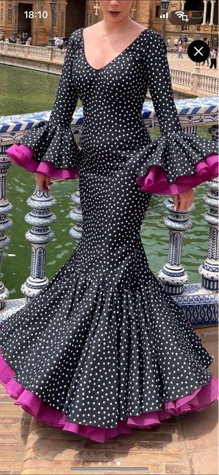 Traje de flamenca lunares