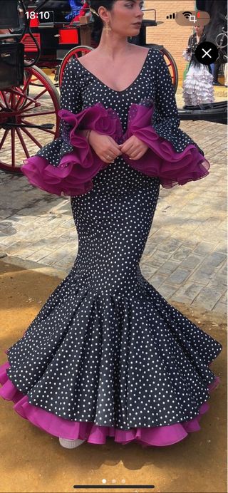 Traje de flamenca lunares