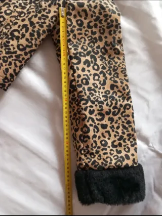 Blazer estampado leopardo con cuello