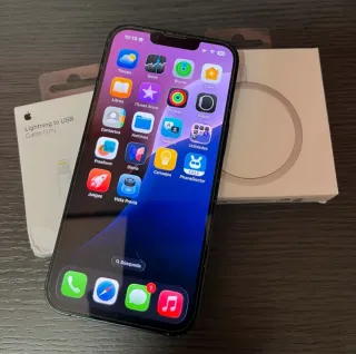iPhone 13 en perfecto estado , azul espacial