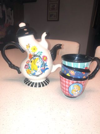 Disney Taza y Tetera Alicia País Maravillas