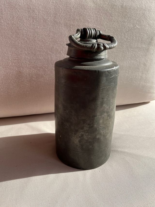 Antico riscaldatore da letto in peltro del XIX secolo