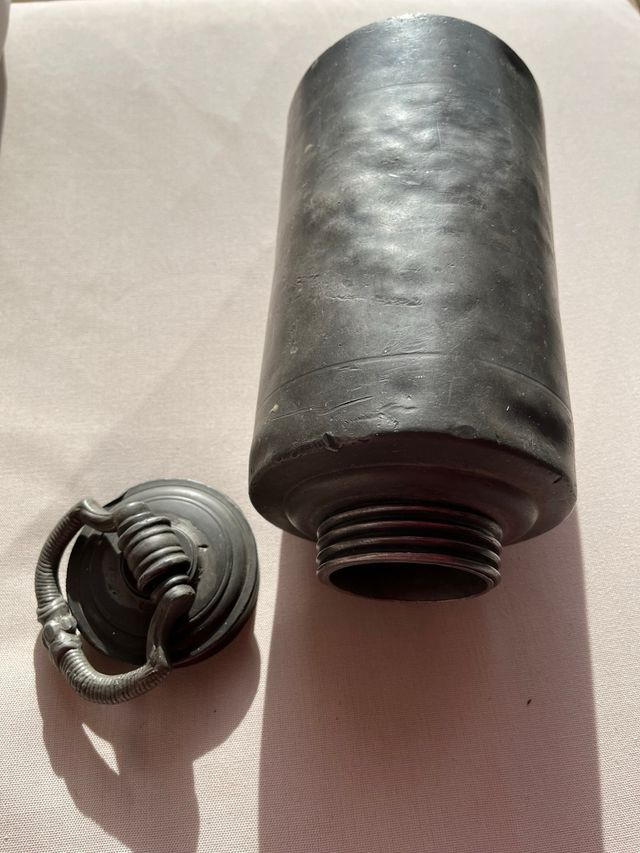 Antico riscaldatore da letto in peltro del XIX secolo