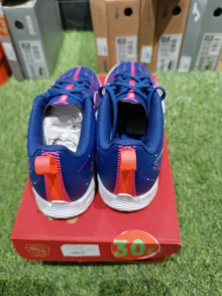 ZAPATILLAS FUTSAL PUMA NUM. 34 NUEVAS (Tienda)