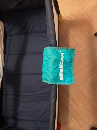 Cuna de viaje plegable