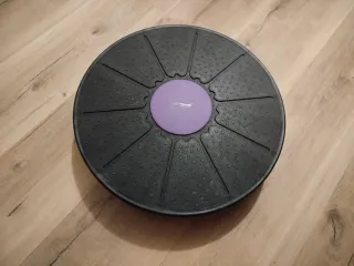 Plataforma de equilibrio morada