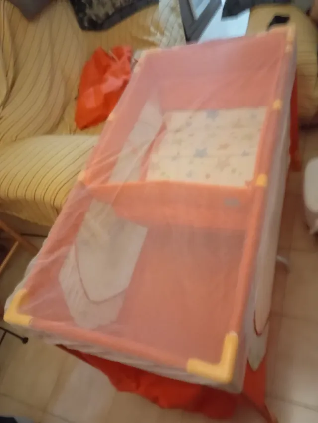 Cuna de viaje plegable naranja