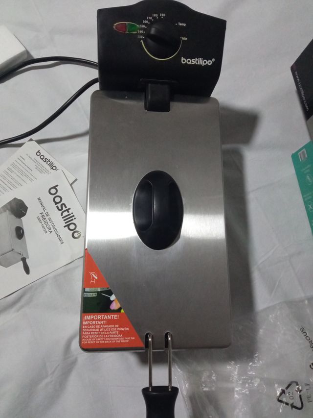 Freidora Bastilipo PE-2000-2,5L