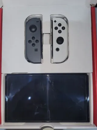 Nintendo Switch OLED + Custodia + Minecraft