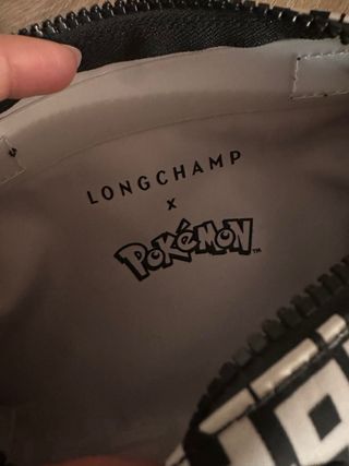 Estuche Longchamp Pokemon