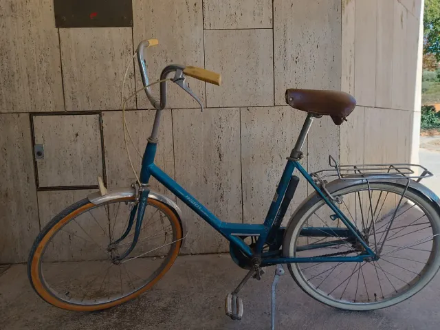 Bicicleta Antigua Azul