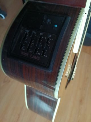Takamine Electroacústica con Estuche