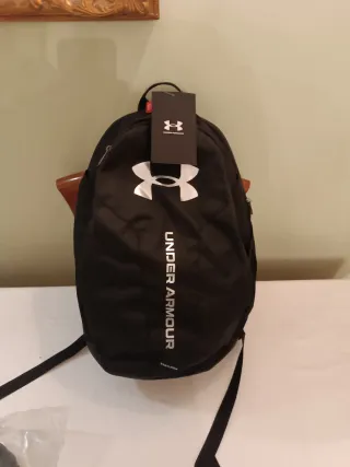 Mochila Under Armour Negra NUEVA+ETIQUETA