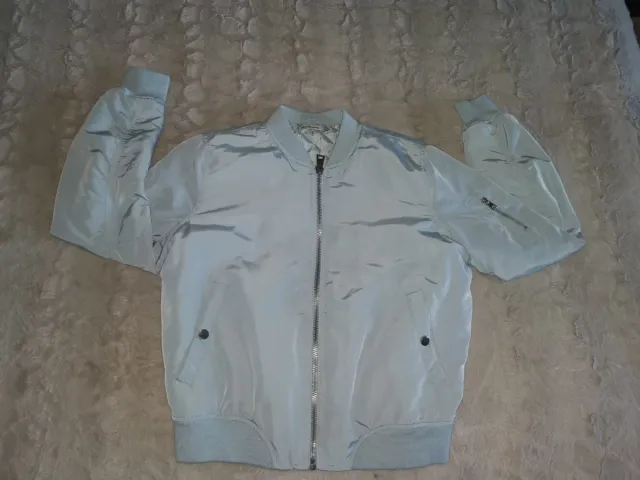 Chaqueta bomber celeste corta stradivarius