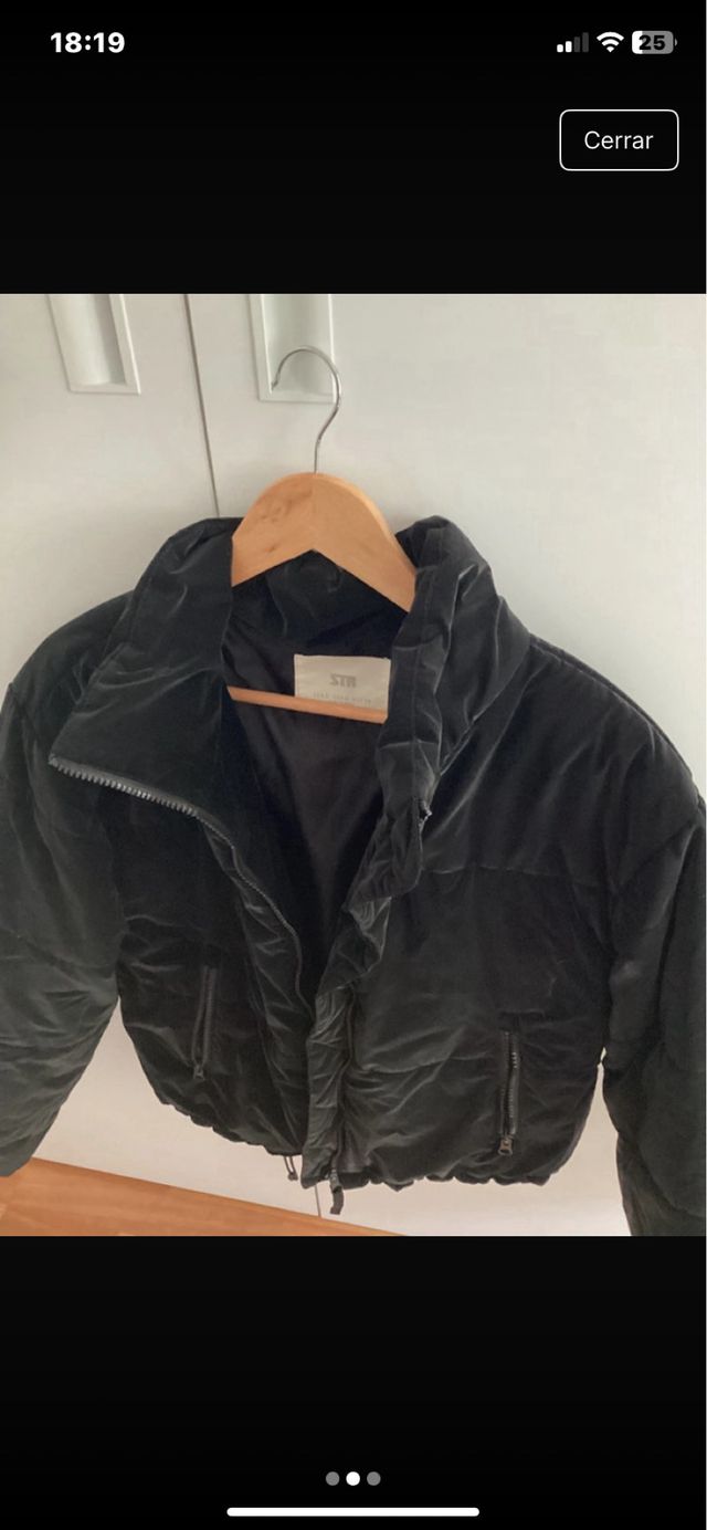 Abrigo aterciopelado negro