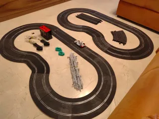 Scalextric 2 circuitos GP 26 + extras