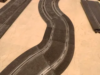 Scalextric 2 circuitos GP 26 + extras