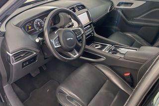 Jaguar F-Pace   2.0L i4D AWD Automatico RSport