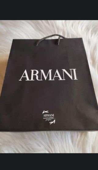 Bolsas originales de Armani y Guess