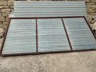 Puerta de garaje metálica